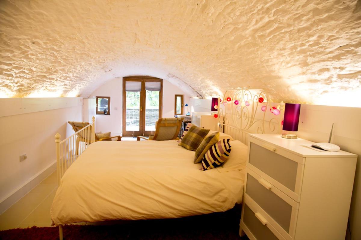 ヘイ＝オン＝ワイ The Bridge Hay Bed & Breakfast エクステリア 写真